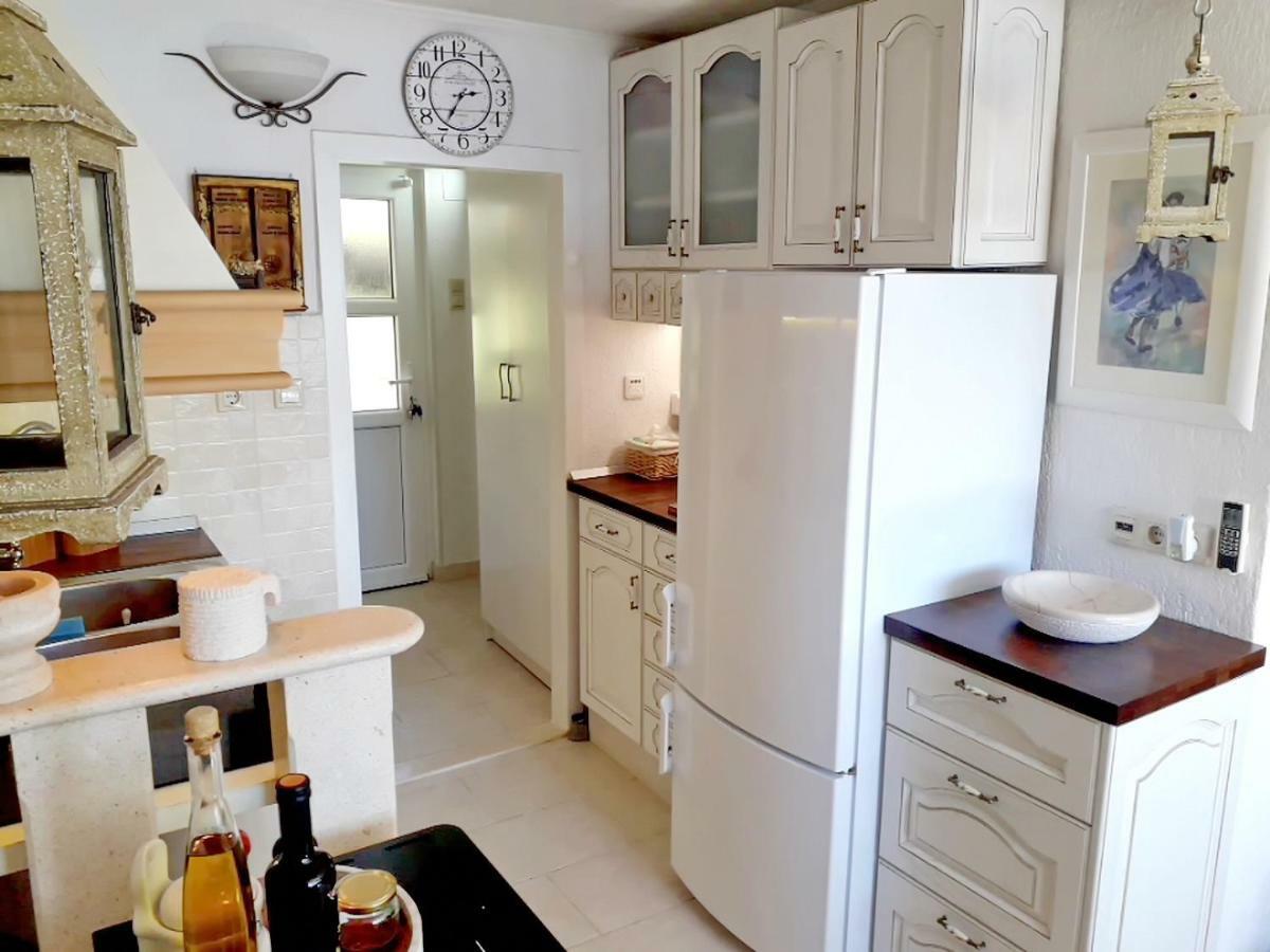 Apartment Rita Ston Bagian luar foto