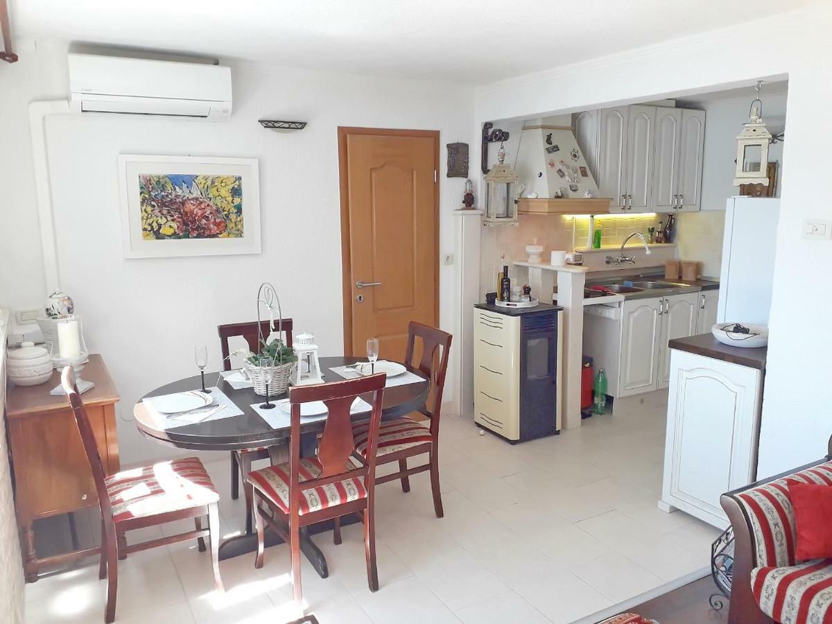 Apartment Rita Ston Bagian luar foto